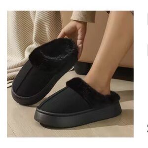 Black Women's Slippers